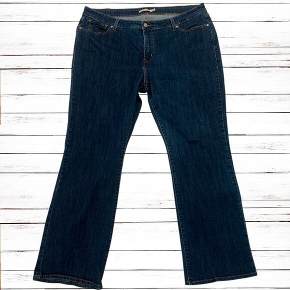 Levi's 415 Relaxed Bootcut Jeans WOMENS size 22W, Stretch, BLUE - Picture 3 of 10